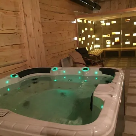 Sunny Hills Ski&wellness 아파트호텔 팜포로보