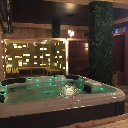 Sunny Hills Ski&wellness 아파트호텔 팜포로보
