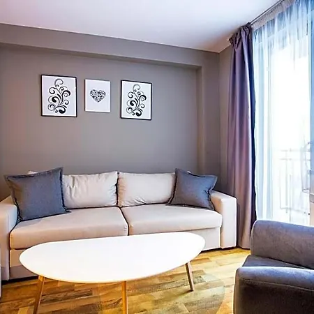 Sunny Hills Ski&wellness Aparthotel 2*
