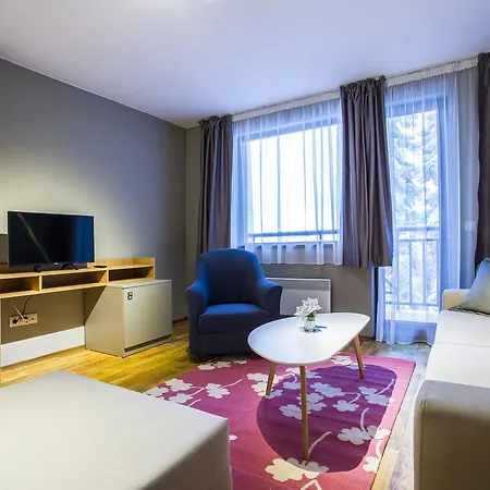 Sunny Hills Ski&wellness 아파트호텔 2*